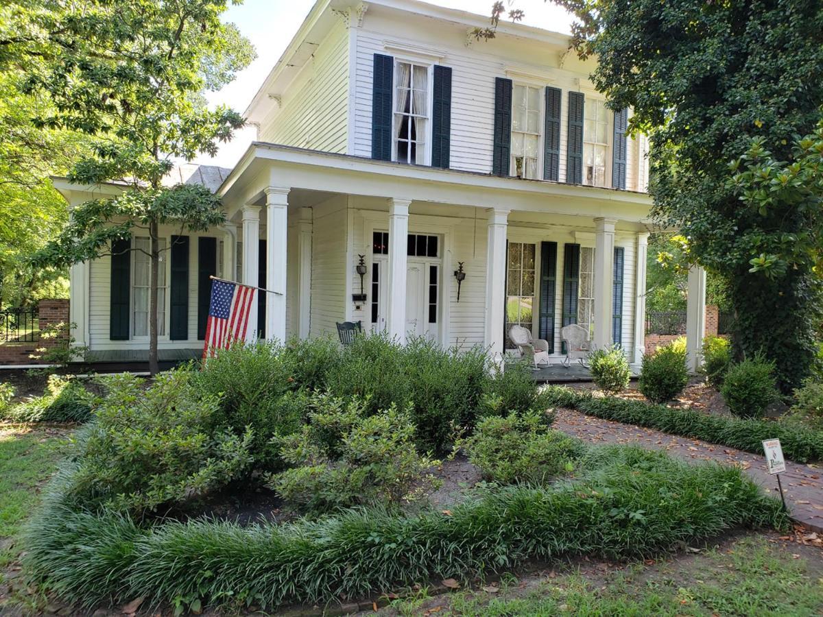 Heritage Inn Bnb Holly Springs Exterior photo